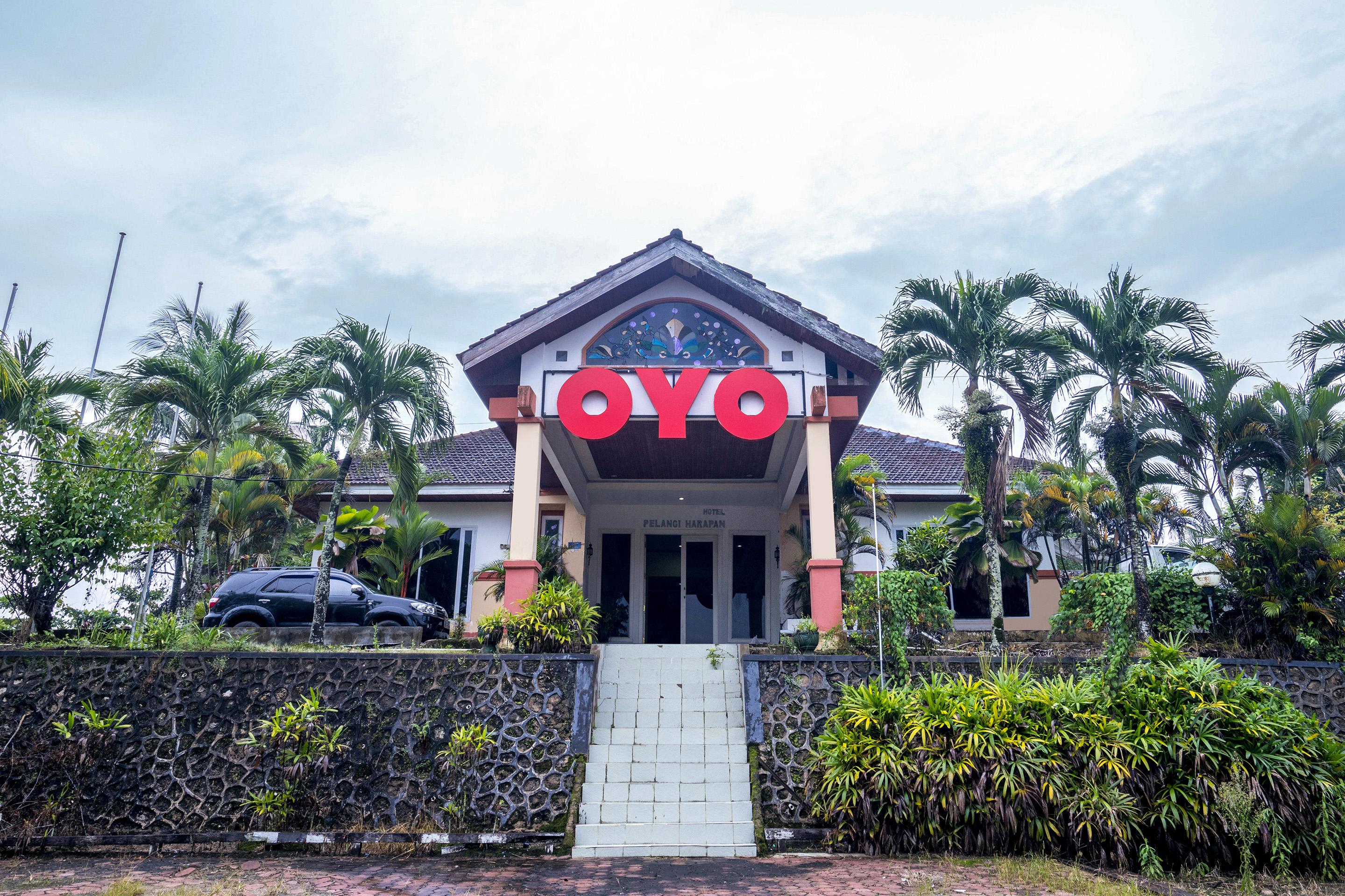Oyo 1989 Hotel Pelangi Harapan Samarinda Luaran gambar